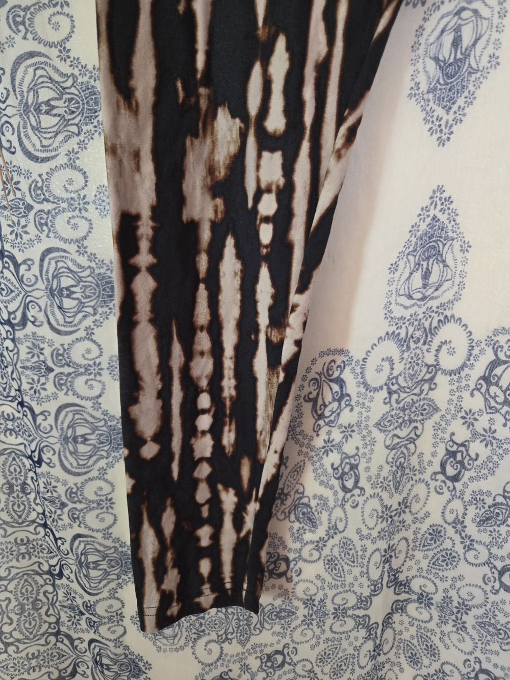 4/$15 Retro Hippie No Boundaries Black & Tan Tie-Dye Leggings Sz L/XL - Picture 5 of 6